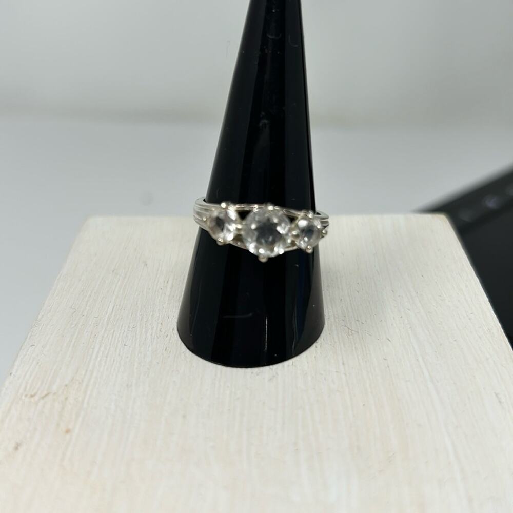 Vintage 925 3 Clear Stone Women's Ring Size 9